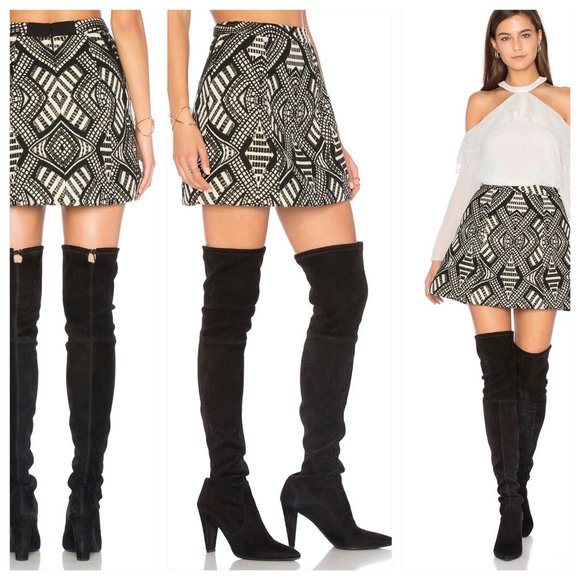 Alice + Olivia Dresses & Skirts - Alice + Olivia Loran Structured Lantern Skirt